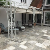 Sanders House - Garden Screens