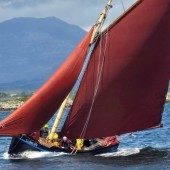 Galway Hooker - Under Sail