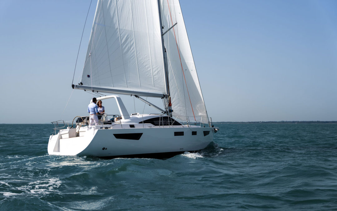 Fully Battened vs Standard Leech Batten Mainsails