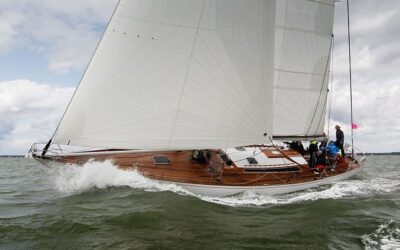 How to Use Tell-Tales to Trim Your Sails